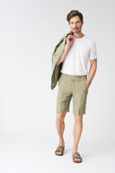 Chino Short with Pinces